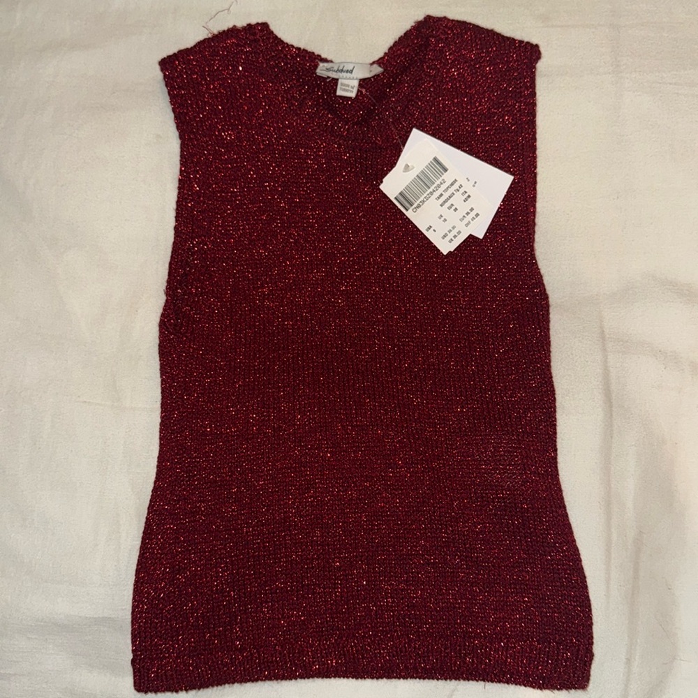 NWT subdued knit top